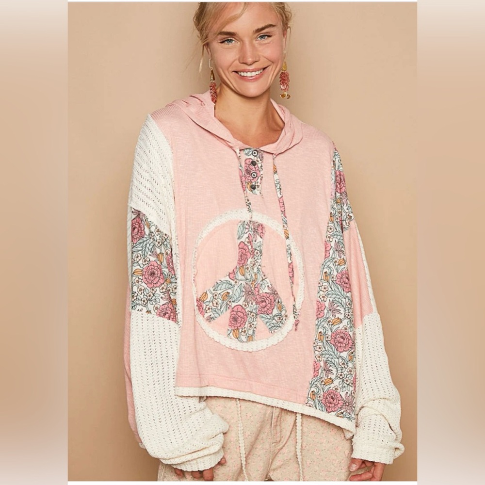🌸”POL” NWOT Pink & Cream Floral Peace Sign Hoodie w/ Drawstring & Very Oversized - Picture 15 of 17